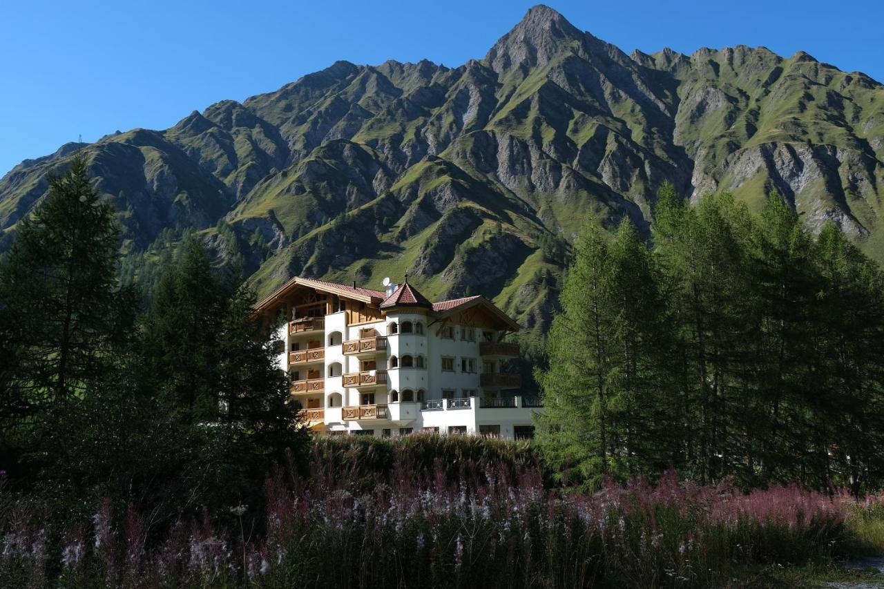 Chasa Castello relax&spa Samnaun Esterno foto